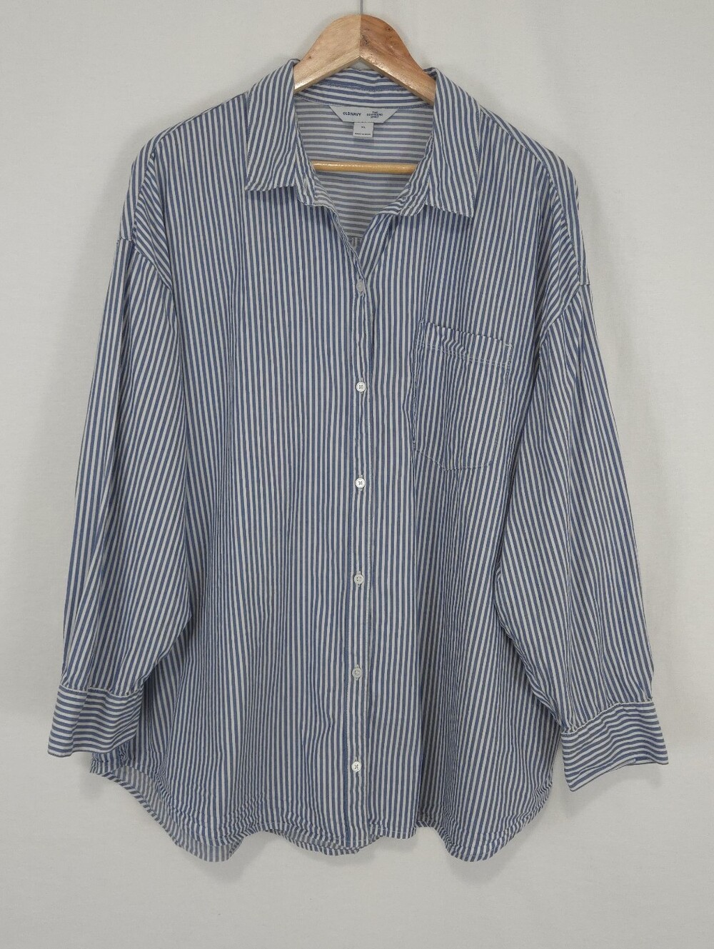 Old Navy Women's Long Sleeve Poplin Boyfriend Shirt